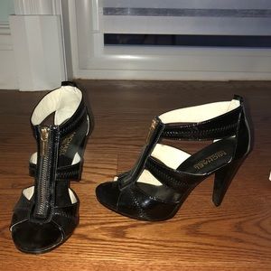 Michael Kors size 6 Black heels